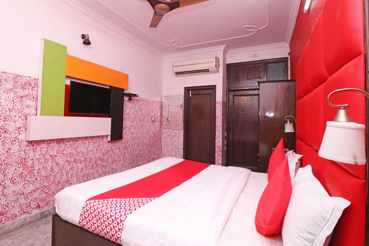 Oyo 29304 Hotel Pooja Yamunānagar Buitenkant foto